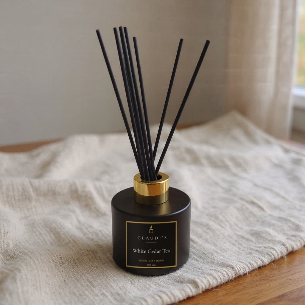 White Tea Cedar Reed Diffuser, 100ml — reed diffuser by Claudi's